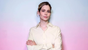 Юлия Снигирь рассказала, что живет без света и в доме с пробитой крышей Юлия Снигирь рассказала, что живет без света и в доме с пробитой крышей