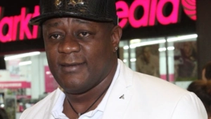 Внебрачный сын Пьера Нарцисса намерен бороться за наследство певца Внебрачный сын Пьера Нарцисса намерен бороться за наследство певца