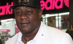 Внебрачный сын Пьера Нарцисса намерен бороться за наследство певца Внебрачный сын Пьера Нарцисса намерен бороться за наследство певца