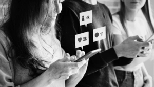 В Австралии ввели запрет на соцсети подросткам до 16 лет В Австралии ввели запрет на соцсети подросткам до 16 лет