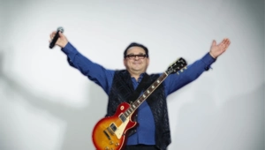 69-летний Игорь Саруханов поделился трогательными кадрами с маленькой дочерью 69-летний Игорь Саруханов поделился трогательными кадрами с маленькой дочерью