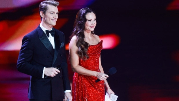 Алексей Воробьев похвастался покупкой роскошного автомобиля