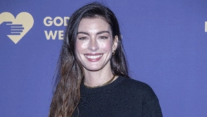 Энн Хэтэуэй записала студийный альбом для фильма «Мать Мария»