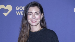 Энн Хэтэуэй записала студийный альбом для фильма «Мать Мария»