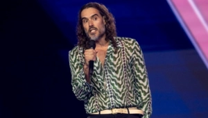 Рассел Брэнд ответил на новые обвинения в изнасиловании и сексуальных домогательствах