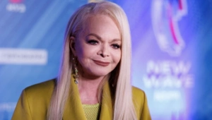 Лариса Долина освободила спорную квартиру в Хамовниках