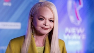 Лариса Долина освободила спорную квартиру в Хамовниках