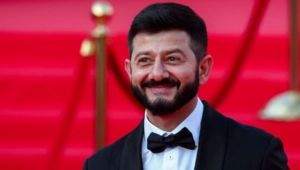 Михаил Галустян рассказал, как отдыхает между напряженными съемками в Китае