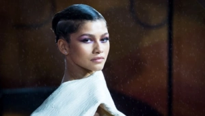 Зендея вышла в свет с золотым кольцом на безымянном пальце на фоне слухов о тайной свадьбе