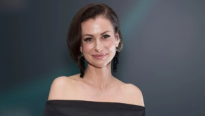 Дочь Анны Ковальчук дебютировала как певица — вышел первый трек Дочь Анны Ковальчук дебютировала как певица — вышел первый трек