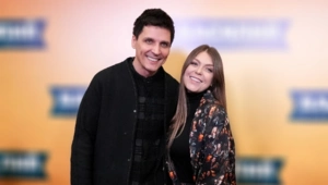 Певица Акула откровенно рассказала о парных родах в эфире, южном муже и дочке с двумя нянями