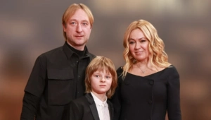 Сын Яны Рудковской и Евгения Плющенко победил в турнире с единственным участником Сын Яны Рудковской и Евгения Плющенко победил в турнире с единственным участником