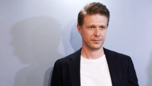 Никита Ефремов опубликовал ролик с танцем единокровной сестры Никита Ефремов опубликовал ролик с танцем единокровной сестры