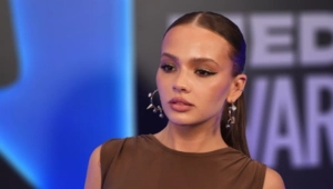 Экс-избранница обвинила возлюбленного Вали Карнавал в абьюзе и угрозах жизни Экс-избранница обвинила возлюбленного Вали Карнавал в абьюзе и угрозах жизни