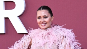 Виктория Боня пригрозила дочери строгим наказанием в виде полетов в эконом-классе Виктория Боня пригрозила дочери строгим наказанием в виде полетов в эконом-классе