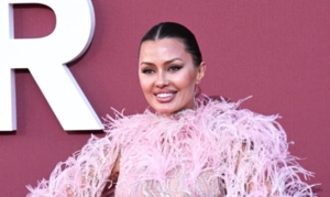 Виктория Боня пригрозила дочери строгим наказанием в виде полетов в эконом-классе Виктория Боня пригрозила дочери строгим наказанием в виде полетов в эконом-классе