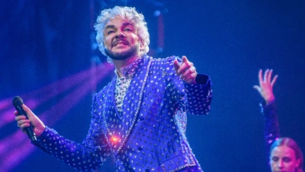 Директор Киркорова прокомментировала слухи о его полумиллионных долгах за ЖКХ Директор Киркорова прокомментировала слухи о его полумиллионных долгах за ЖКХ