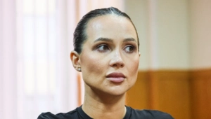 Онкобольная блогер Лерчек и ее партнер снялись с турнира по танго