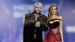 Валентина Алексеева рассказала об инциденте с эксклюзивным парео Киркорова на съемках клипа «Луиза» Валентина Алексеева рассказала об инциденте с эксклюзивным парео Киркорова на съемках клипа «Луиза»