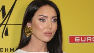Алсу ответила на заявление Абрамова о 2,5 миллиардах после развода: «Спасает репутацию»