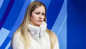 Юлия Липницкая поделилась кадрами с мужем из отпуска во Вьетнаме