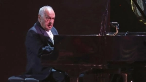 Скончался народный артист России Левон Оганезов: причина смерти Скончался народный артист России Левон Оганезов: причина смерти