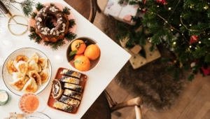 Еда, которая отправляется с новогоднего стола в мусор: чек‑лист для разумных покупок Еда, которая отправляется с новогоднего стола в мусор: чек‑лист для разумных покупок