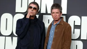 Группа Oasis объявила о мировом турне на фоне слухов об отмене концерта в Париже