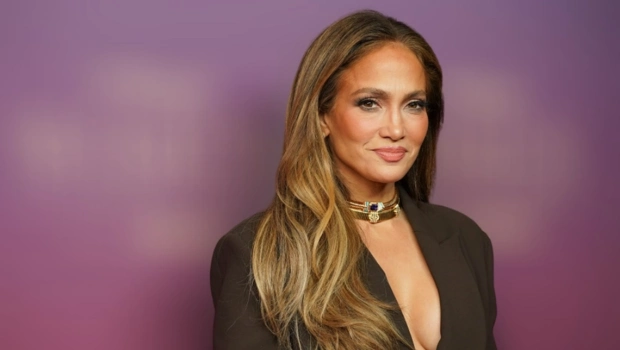 Дженнифер Лопес встретила Рождество в пижаме — впервые за три года в статусе незамужней женщины