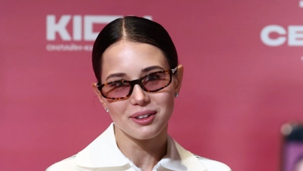 Аврора Киба опубликовала фотографию с капельницей после разрыва с Лепсом Аврора Киба опубликовала фотографию с капельницей после разрыва с Лепсом