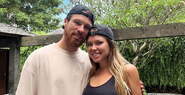 «Скукотища смертная»: Рита Дакота выложила свою «натуральную» фотографию