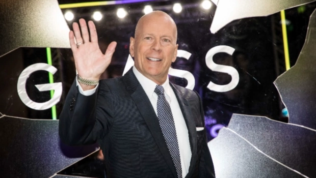 Друзья Уиллиса рассказали, что актер не осознает своей деменции