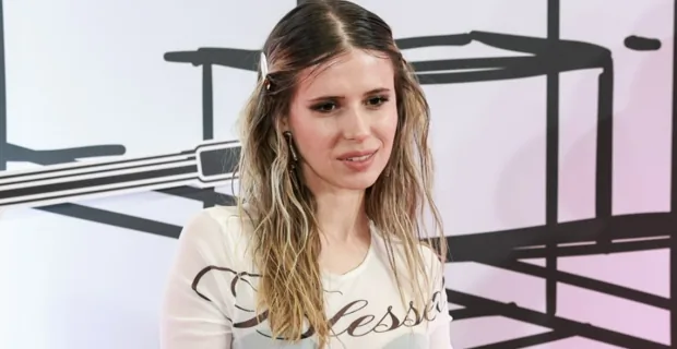Певица Elvira T подарила себе на 32-летие Porsche за 14 млн рублей