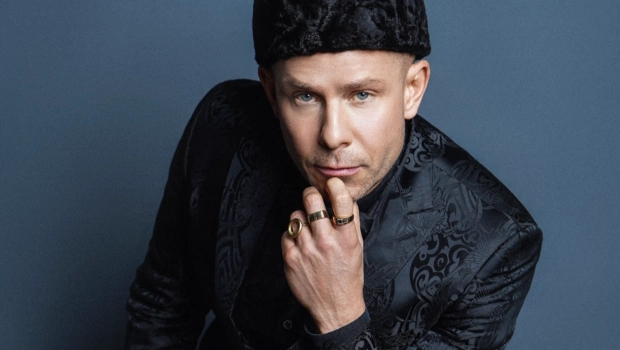 Митя Фомин раскрыл подробности работы над первыми мемуарами Митя Фомин раскрыл подробности работы над первыми мемуарами