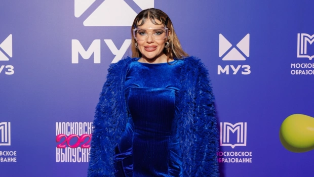 Диджей Катя Гусева вспомнила самый неприятный момент своего выпускного вечера