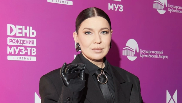 Елка об ограничениях в новогодний вечер: «Я в целом люблю поесть-поесть»