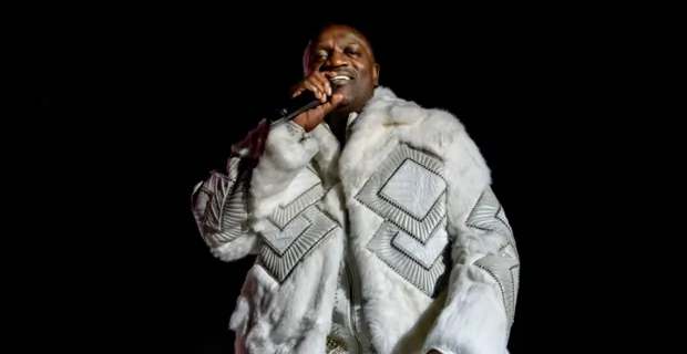 Рэпера Akon'a задержали в США из-за пропуска судебного заседания Рэпера Akon'a задержали в США из-за пропуска судебного заседания