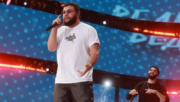 Navai прокомментировал слухи о разрыве с Анастасией Мироновой Navai прокомментировал слухи о разрыве с Анастасией Мироновой