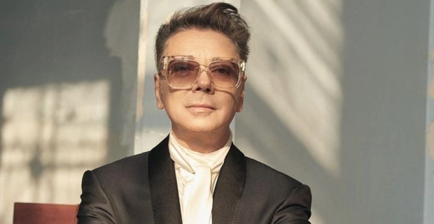 Осунувшаяся Алла Пугачева, Бедрос Киркоров в медицинской маске: в Москве прощаются с Юдашкиным