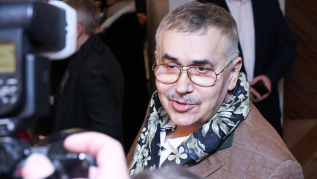 Станислав Садальский вышел на связь после операции на сердце: «Шибануть могло когда угодно» Станислав Садальский вышел на связь после операции на сердце: «Шибануть могло когда угодно»