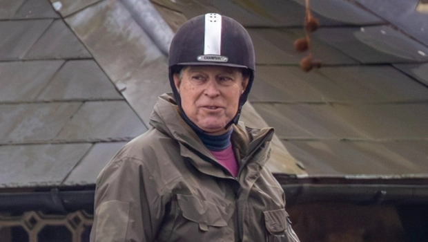 Принц Эндрю получил перед переездом список разрешенных и запрещенных животных — корги под вопросом