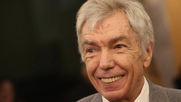 Скончался телеведущий Юрий Николаев