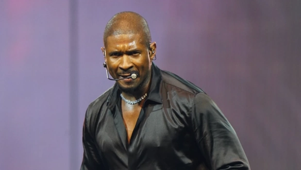 Usher анонсировал новый проект об «определенном периоде» сценической жизни Usher анонсировал новый проект об «определенном периоде» сценической жизни