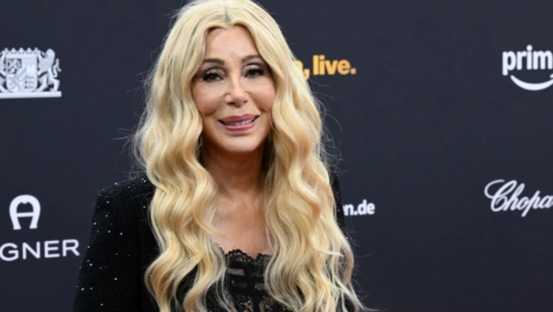 79-летняя Шер прокомментировала слухи о свадьбе с 39-летним возлюбленным 79-летняя Шер прокомментировала слухи о свадьбе с 39-летним возлюбленным