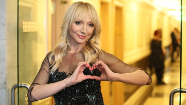 Кристина Орбакайте поделилась кадрами с Ямайки, где чуть не упала в водопад