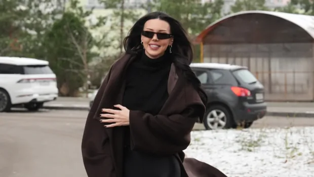 Оксана Самойлова пополнила коллекцию домашних животных на своей ферме альпакой Оксана Самойлова пополнила коллекцию домашних животных на своей ферме альпакой