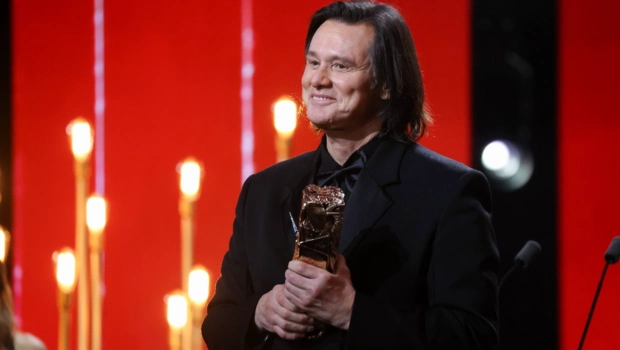 Внешность Джима Кэрри на премии «Сезар» вызвала шок у фанатов