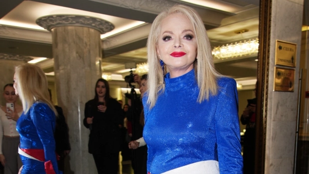 Долина отказалась съезжать из квартиры Лурье в установленные сроки Долина отказалась съезжать из квартиры Лурье в установленные сроки