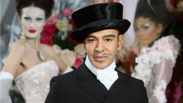 Метрополитен-музей отменил выставку Джона Гальяно к Met Gala — 2027 Метрополитен-музей отменил выставку Джона Гальяно к Met Gala — 2027