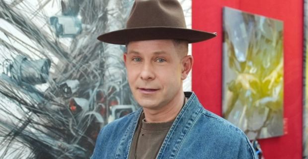 Митя Фомин анонсировал выход дебютной книги: «Может, кто-то отвернется»